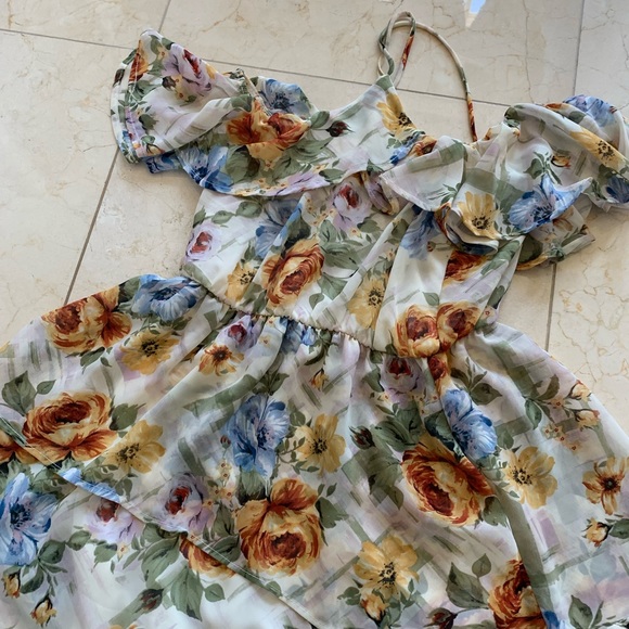Daylight NWOT Floral Dress Ruffles Sz Small - Picture 2 of 4